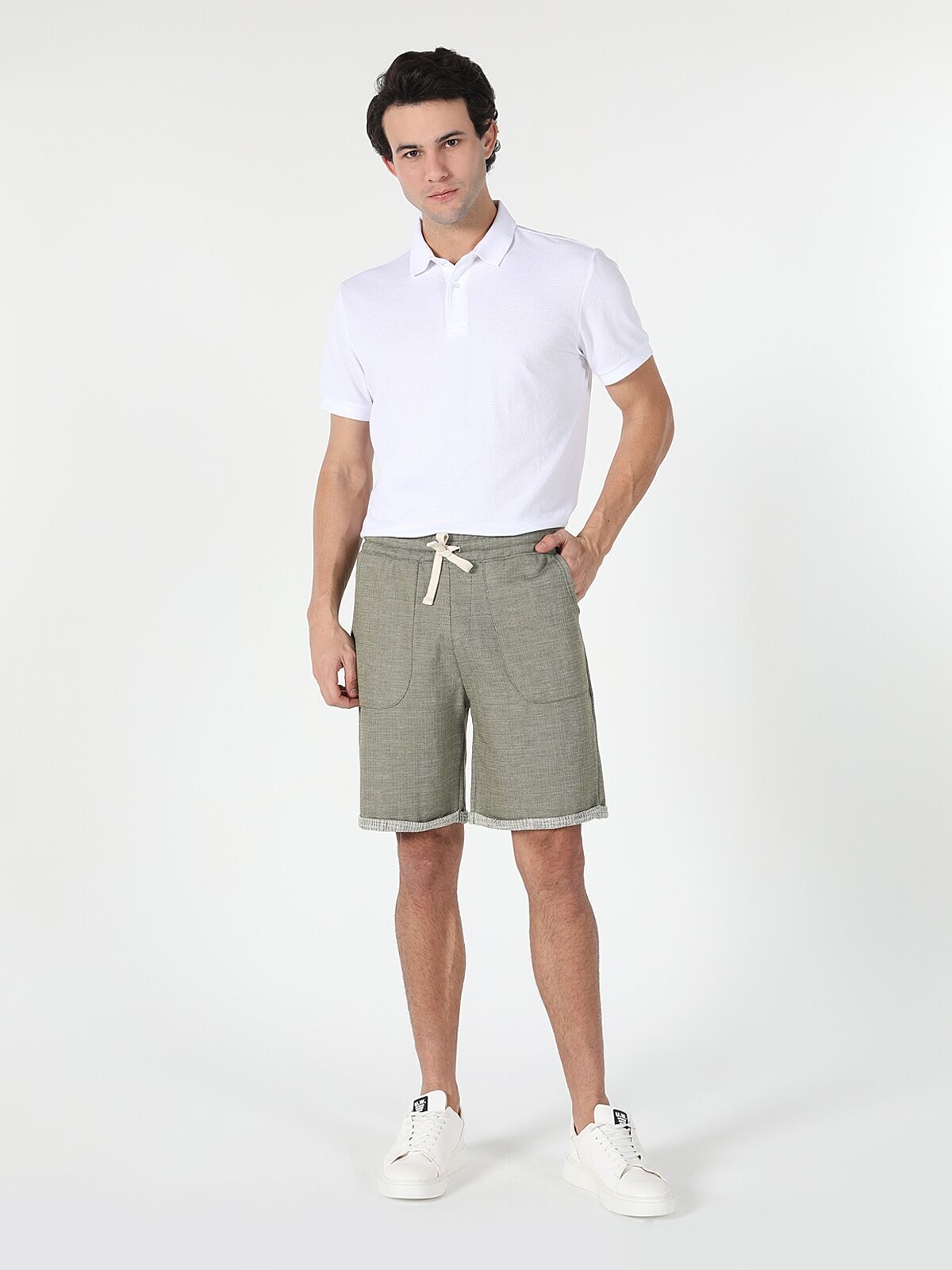 

Шорты мужские Colins CL1059369_Q1.V1 хаки XXL, CL1059369_Q1.V1