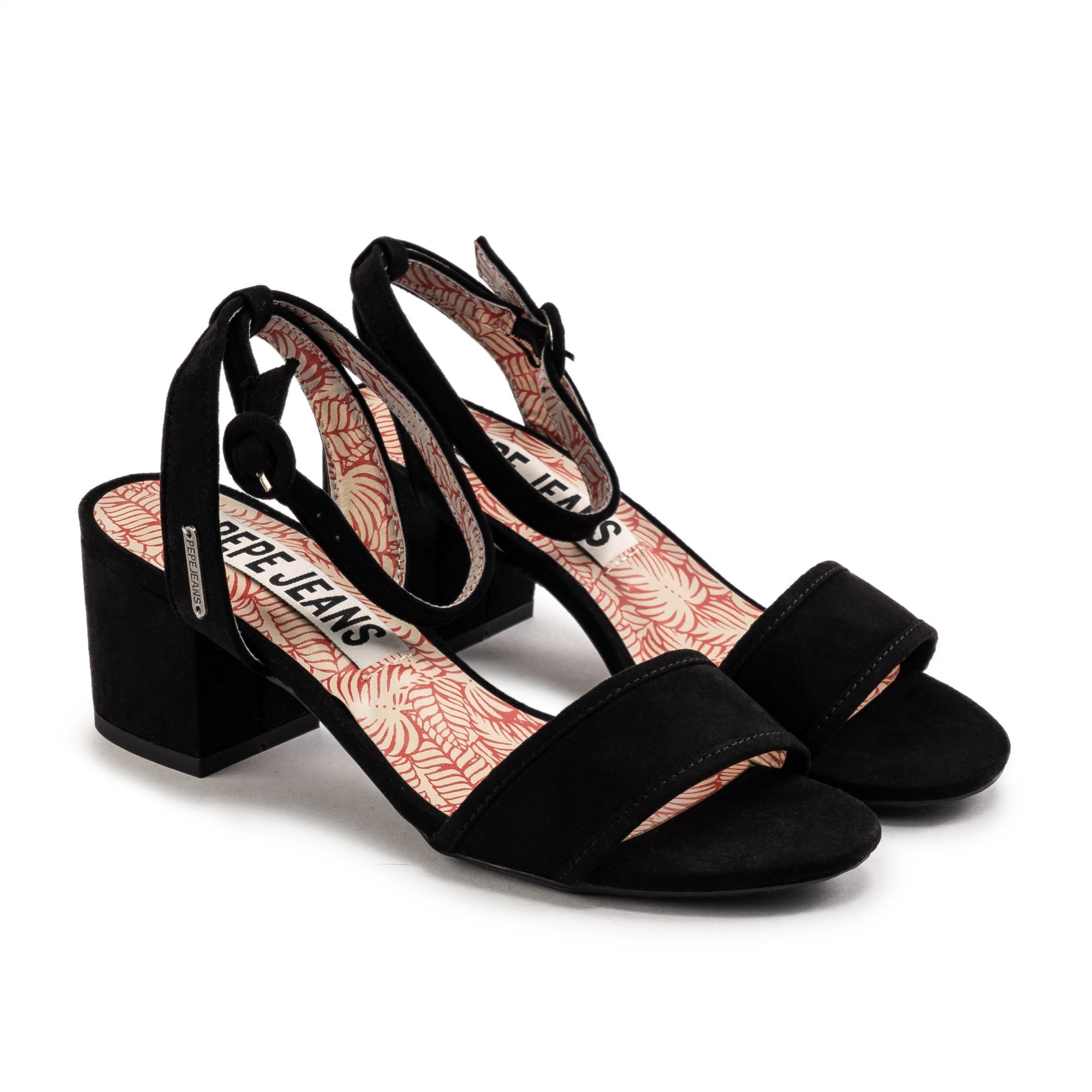 фото Босоножки женские pepe jeans yogi pls90391 черные 37 eu