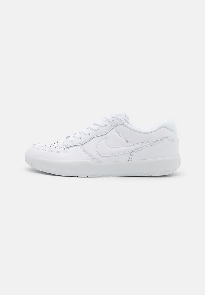 

Кеды унисекс Nike SB JOC12O013 белые 49.5 EU, Белый, JOC12O013