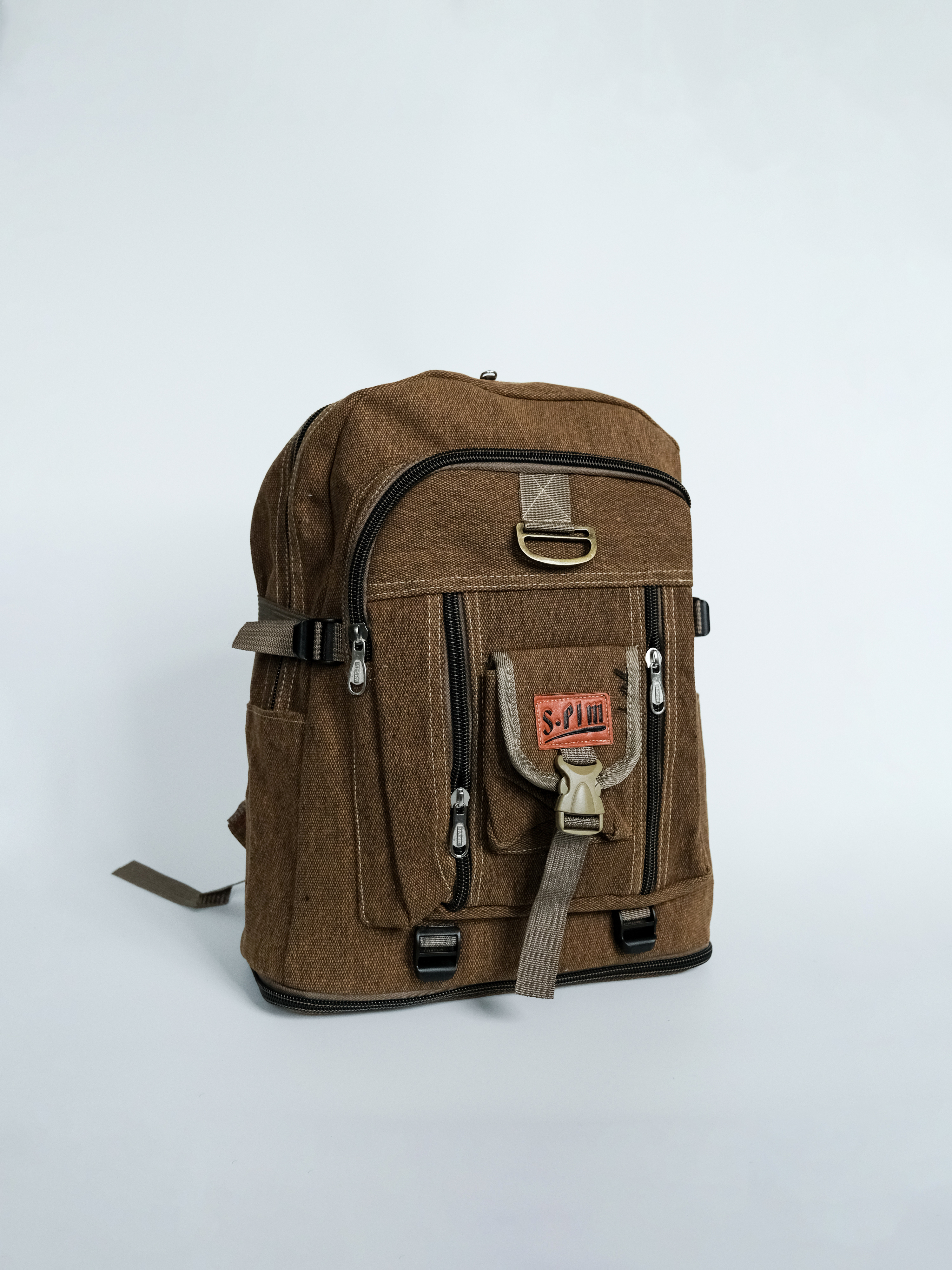 

Рюкзак мужской NoBrand Model1 коричневый, 60х40х20 см, Model1