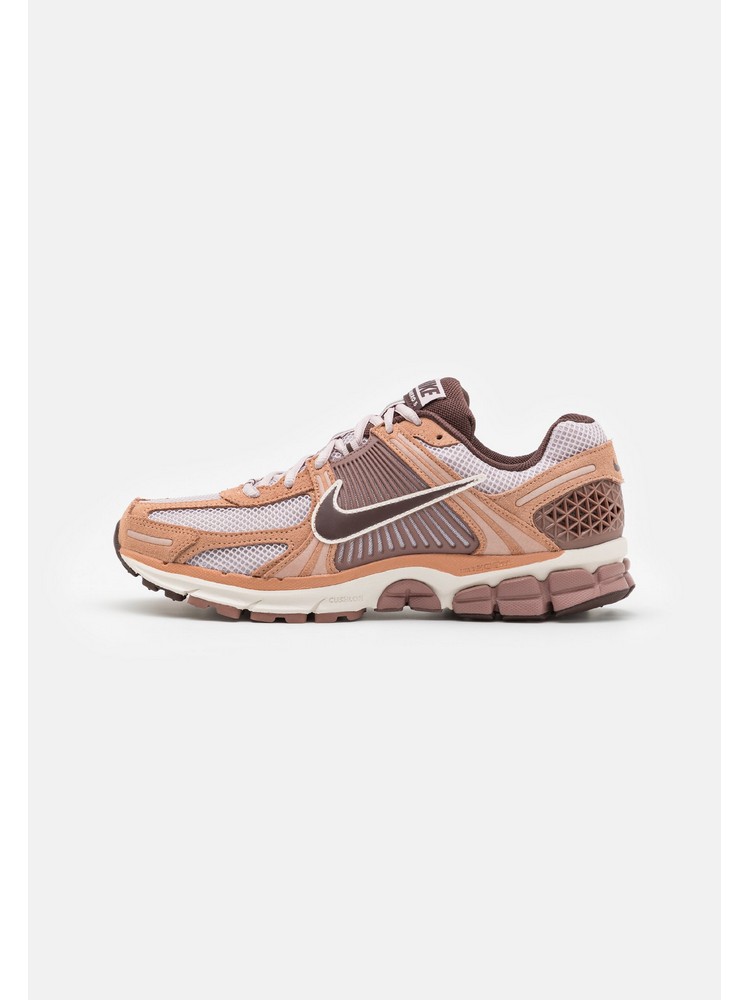 

Кроссовки мужские Nike NI112O0ZP розовые 42.5 EU, Розовый, NI112O0ZP