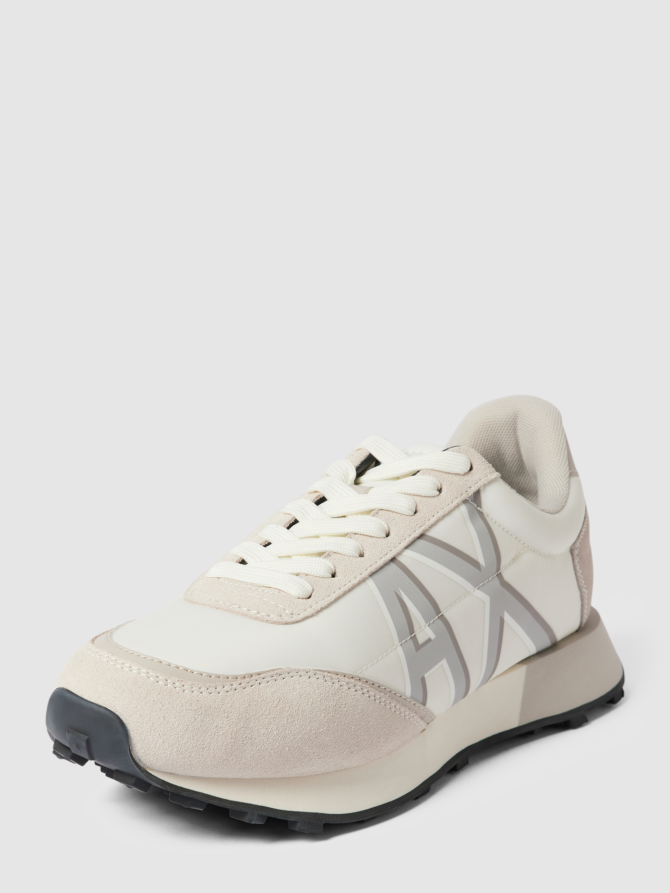 

Кроссовки женские Armani Exchange 1807828 бежевые 40 EU (доставка из-за рубежа), Бежевый, 1807828