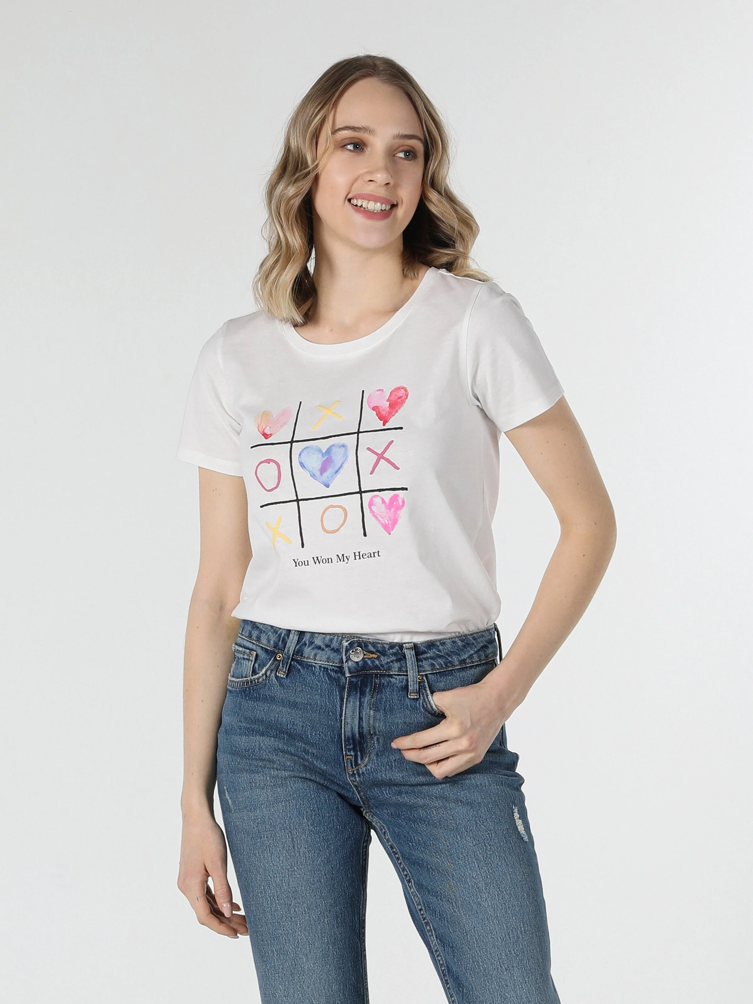 

Футболка женская Colins CL1058801_Q1.V1 белая L, CL1058801_Q1.V1