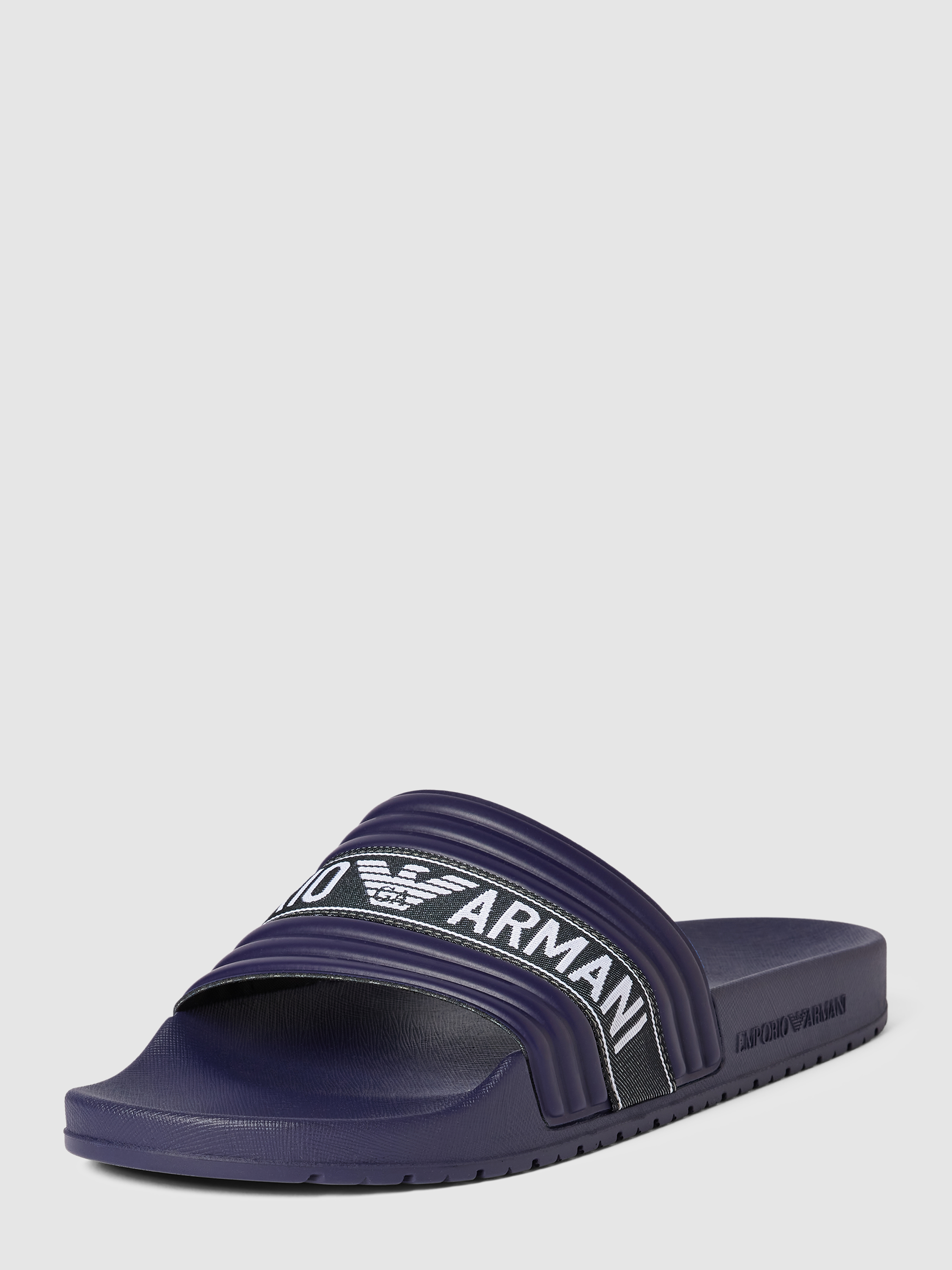 

Сланцы мужские Emporio Armani 1757175 синие 45 EU (доставка из-за рубежа), Синий, 1757175