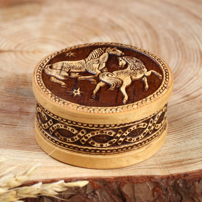 

Шкатулка "Лошадки", круглая, береста, микс, В ассортименте