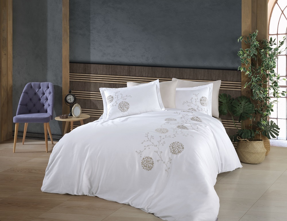 

Комплект постельного белья DANTELA VITA сатин с вышивкой 200*220 (50*70/4 шт.) SOFIYA