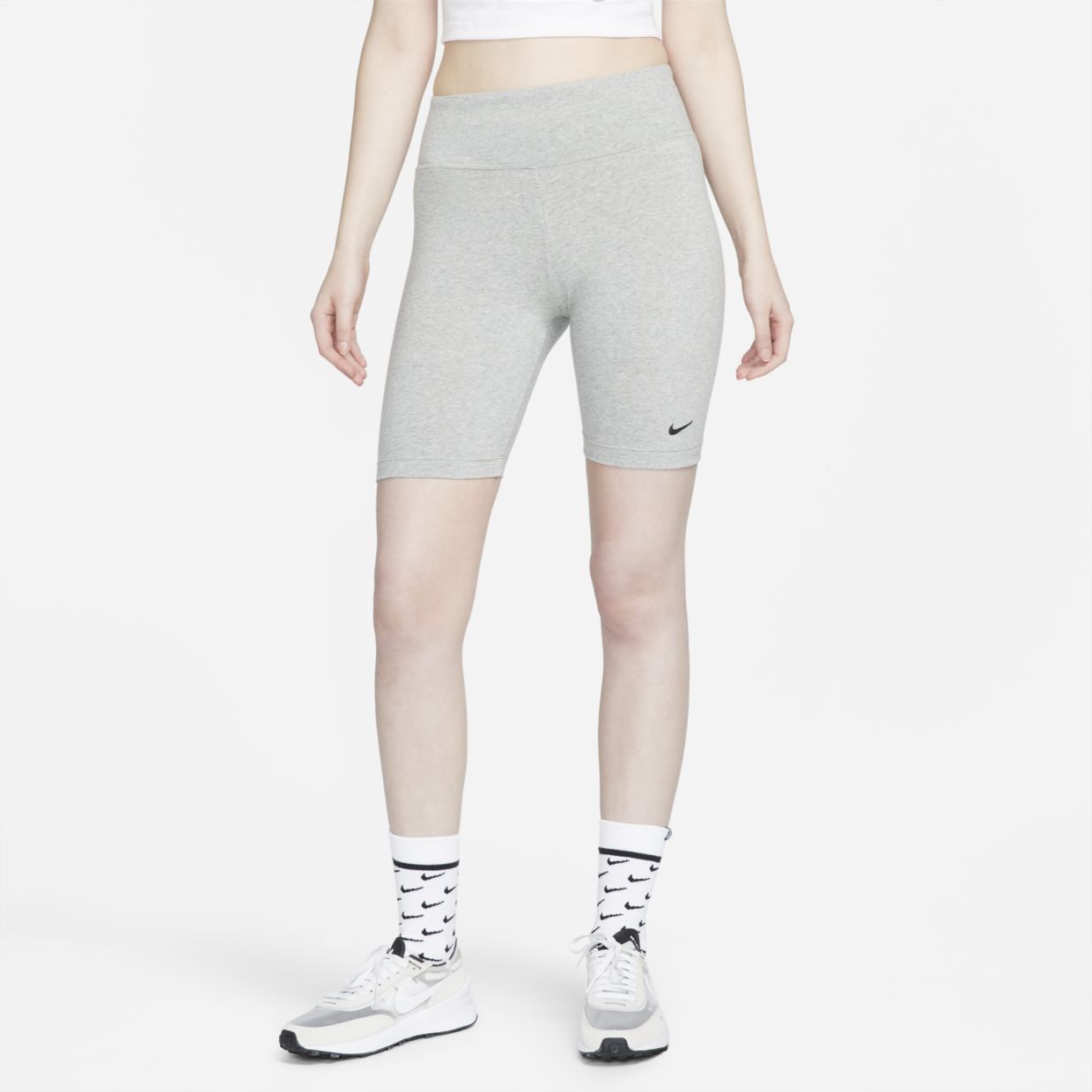 Шорты женские Nike DB3905 серые XS