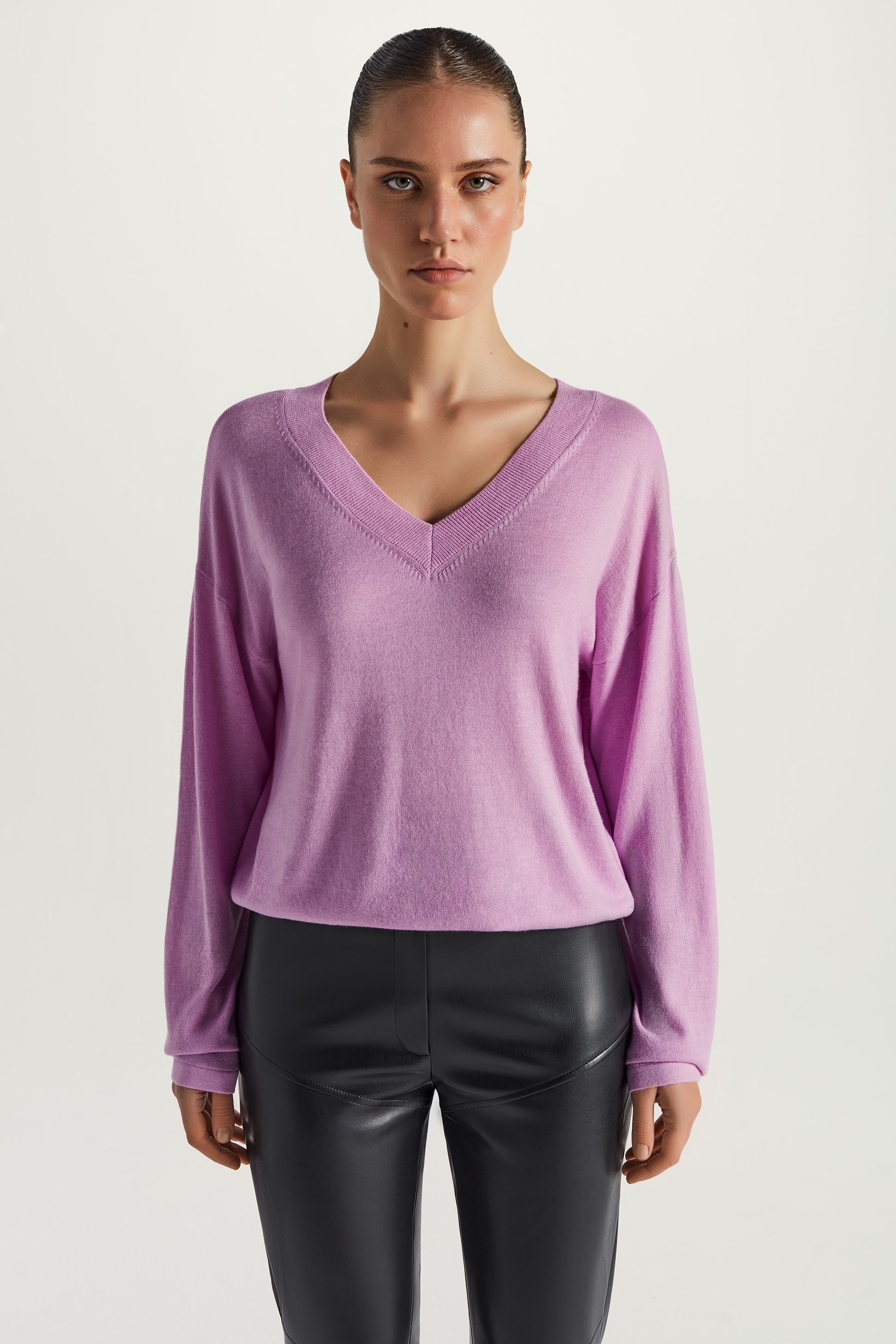 

Пуловер женский LOVE REPUBLIC 2359381812 розовый L, 2359381812