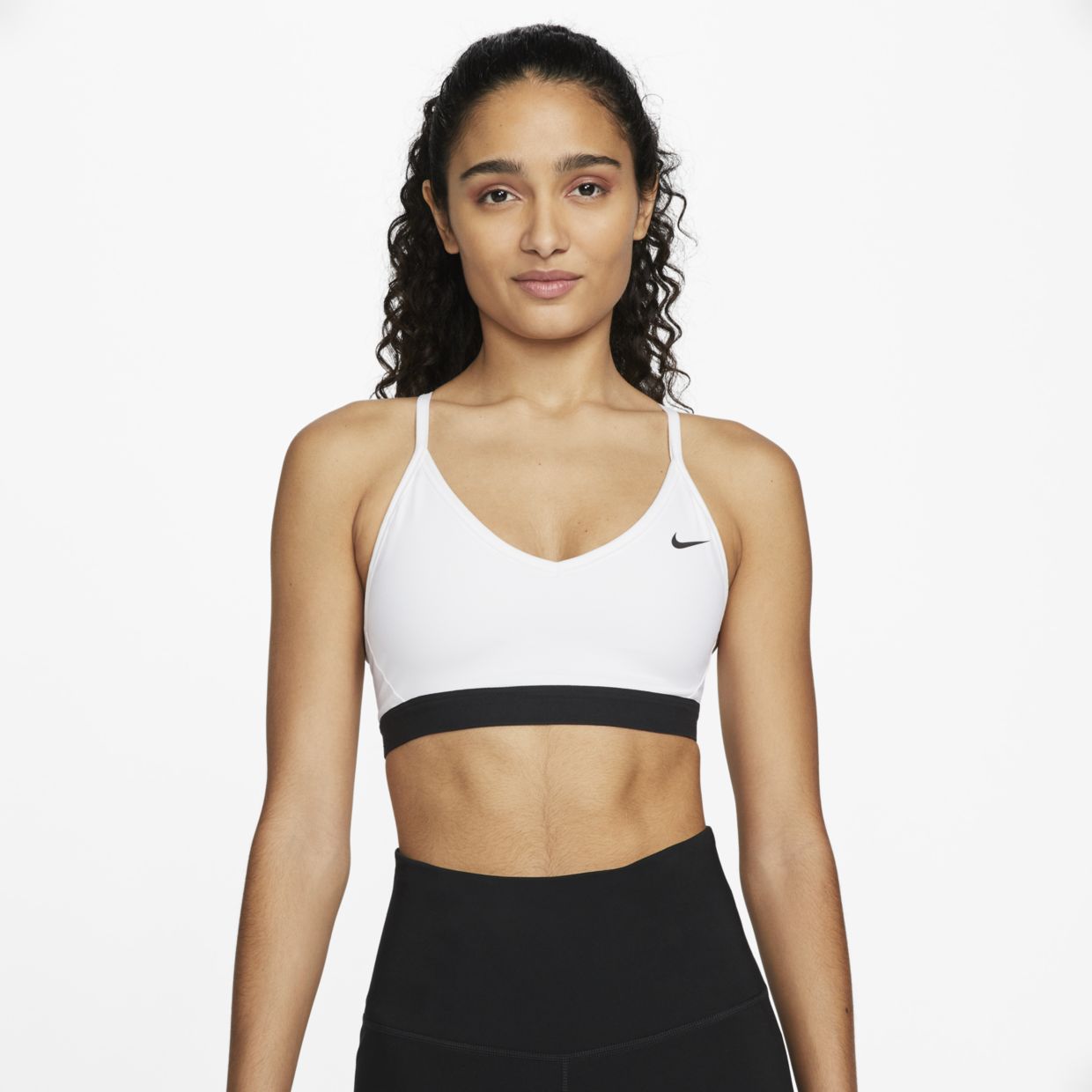 

Топ женский Nike DD1675 белый XL, DD1675