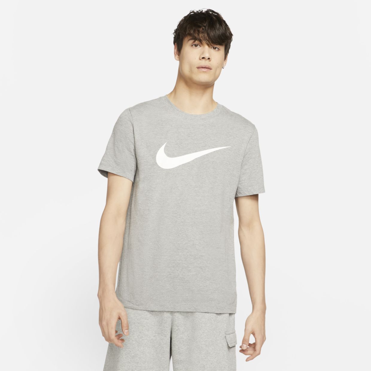 

Футболка мужская Nike BV0621 серая 2XL, BV0621