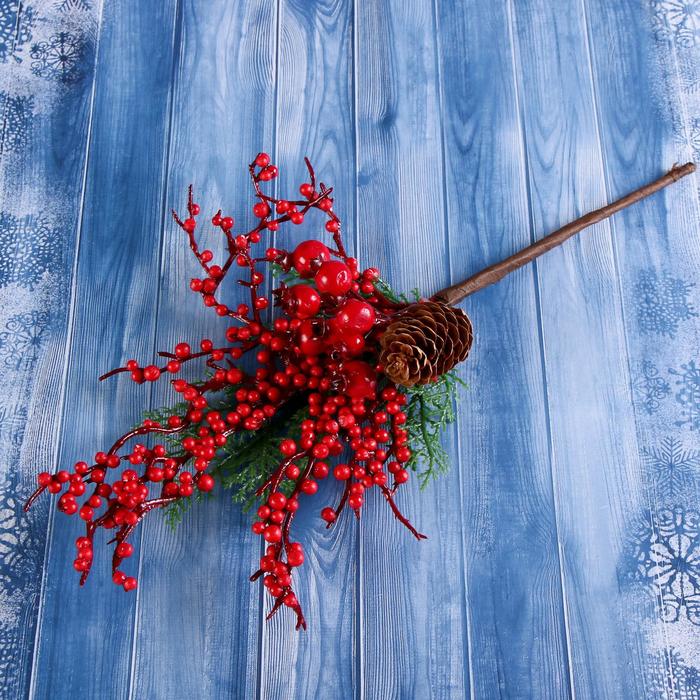 фото Декор "зимние мечты" 30 см, ягодная веточка с шишкой зимнее волшебство