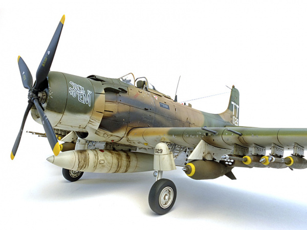 фото Сборные модели tamiya 1/48 douglas a-1j skyraider u.s. air force 61073