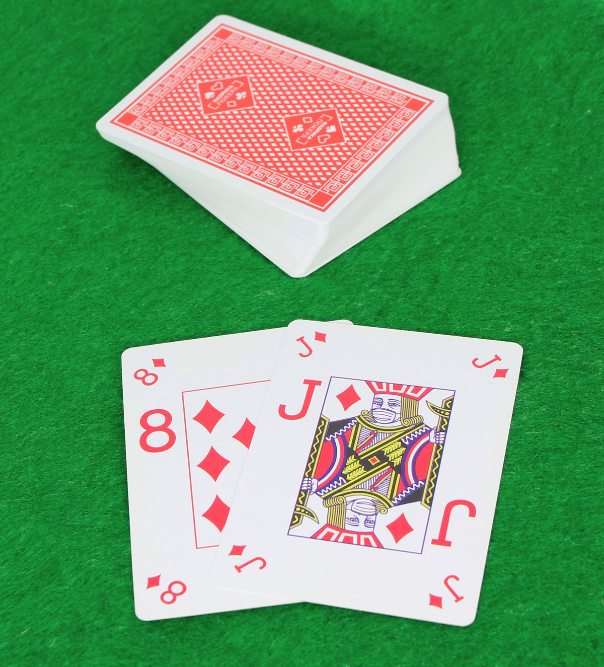 

набор из 3-х колод пластиковых карт для покера и фишек дилера (фабрика покера)