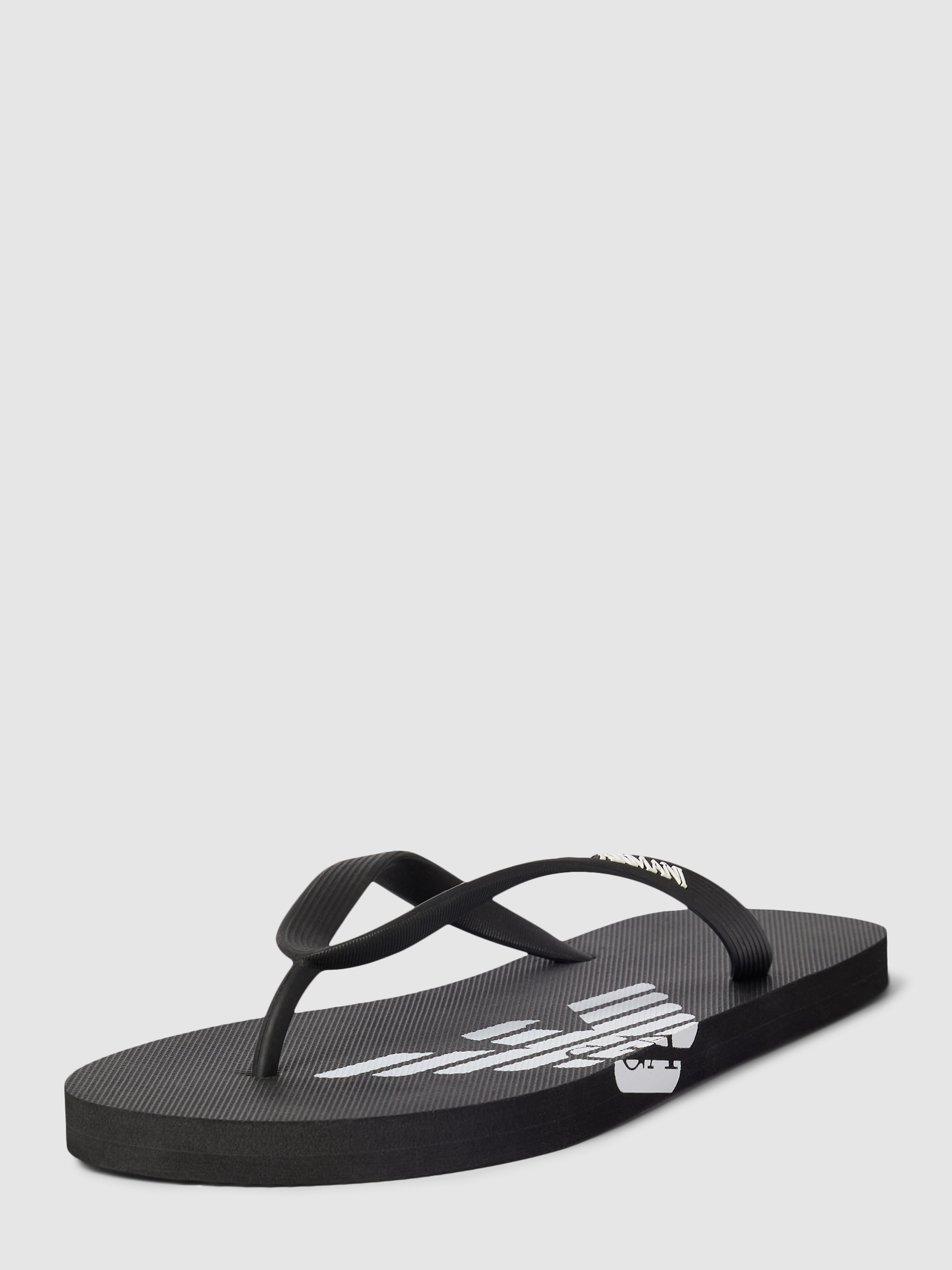 

Вьетнамки мужские Emporio Armani 1757170 черные 45 EU (доставка из-за рубежа), Черный, 1757170