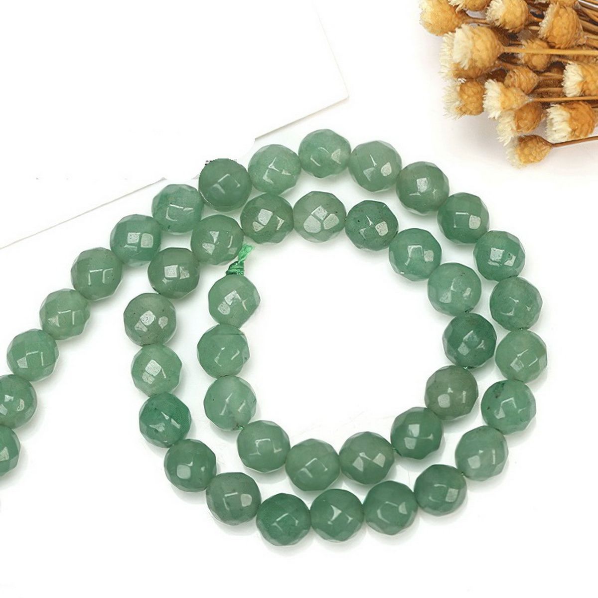 

Нефрит натурал.-8 мм, в огранке, бусины на нитке (37-38 см, около 44 шт.), Зеленый, Нефрит