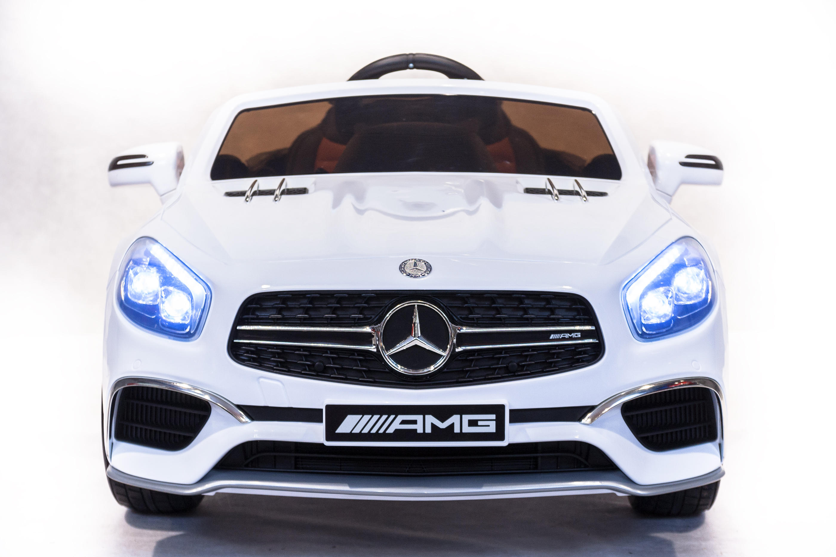 

Автомобиль Toyland Mercedes Benz SL 65 цвет белый, Mercedes Benz SL 65