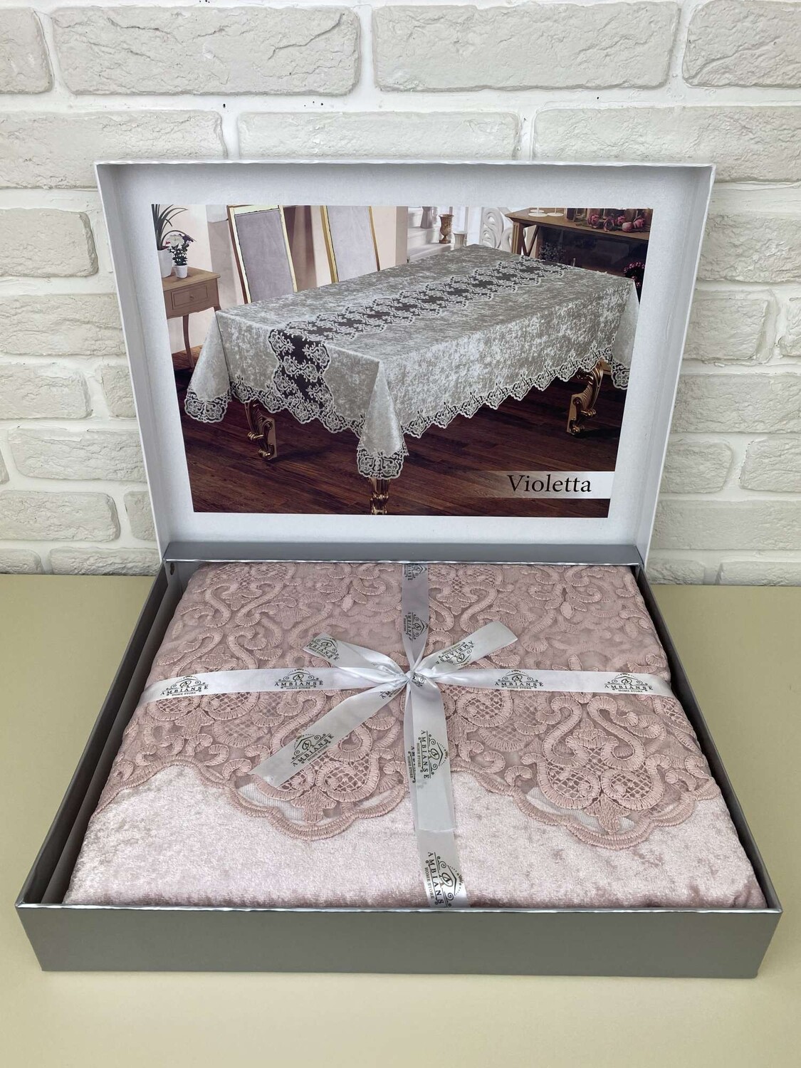 

Скатерть AMBIANCE 140х200 "VIOLETTA", пудра