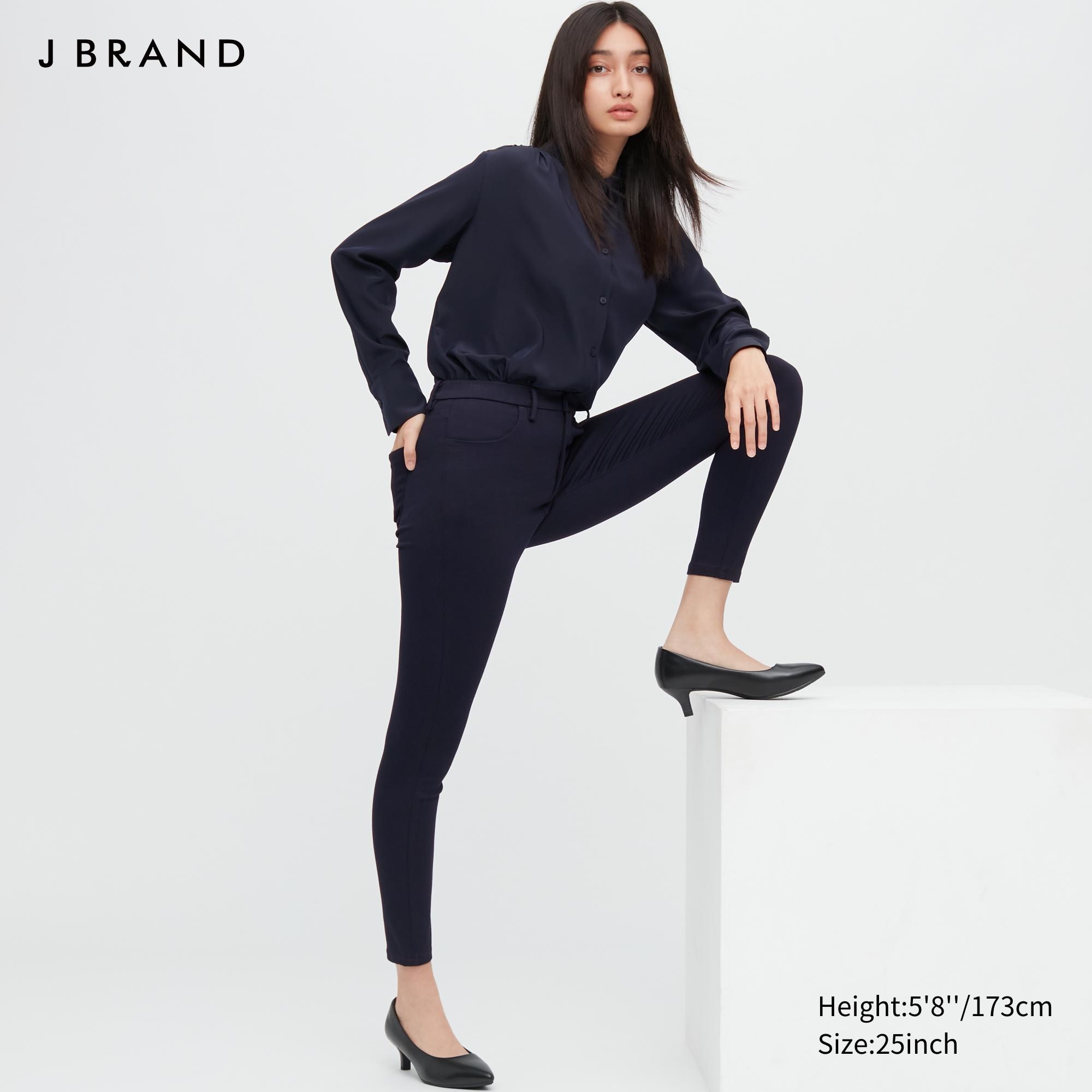 

Брюки женские UNIQLO 451218COL69 синие 28 (доставка из-за рубежа), 451218COL69