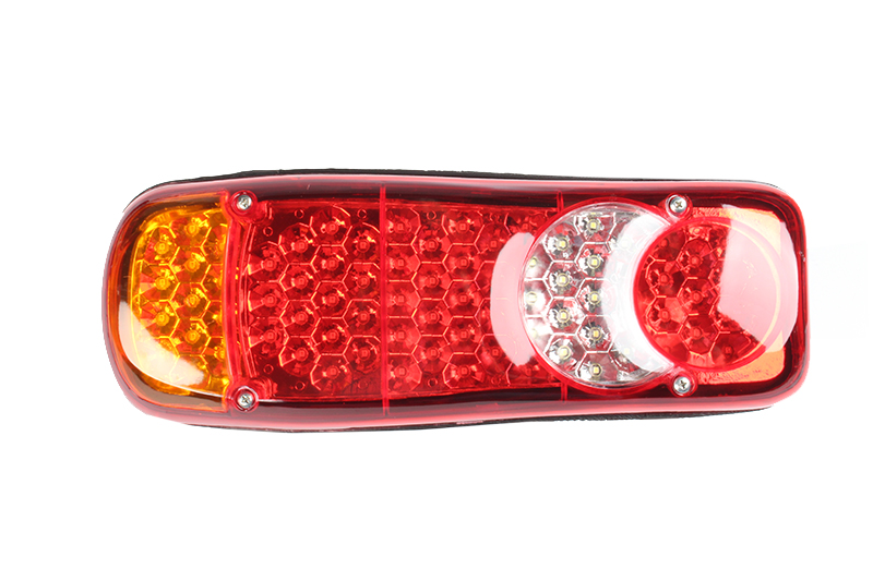 

Фонарь задний LED 24V левый (RENAULT, DAF, 340х140х80мм, 77LED, 15/4W) AT AT18942