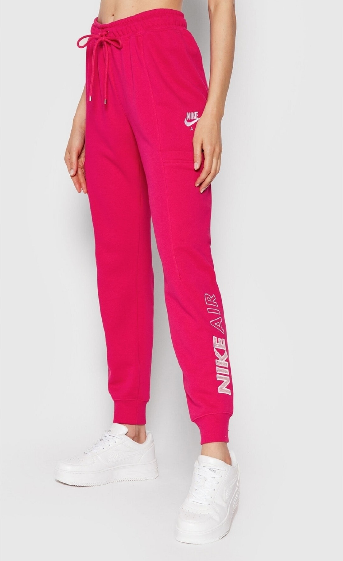 

Спортивные брюки женские Nike DN4867-615 розовые XS, DN4867-615