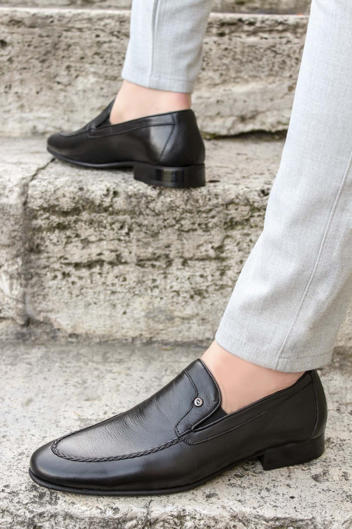 

Туфли мужские FAST STEP 867MA085DUZ черные 40 EU (доставка из-за рубежа), 867MA085DUZ