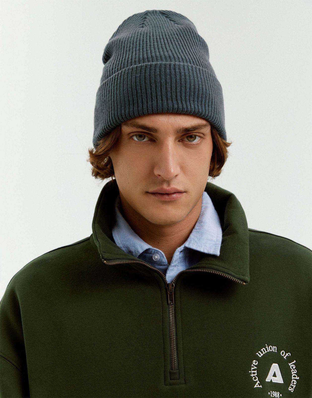 

Шапка мужская Gloria Jeans BAS005780 зеленая, р, Зеленый, BAS005780