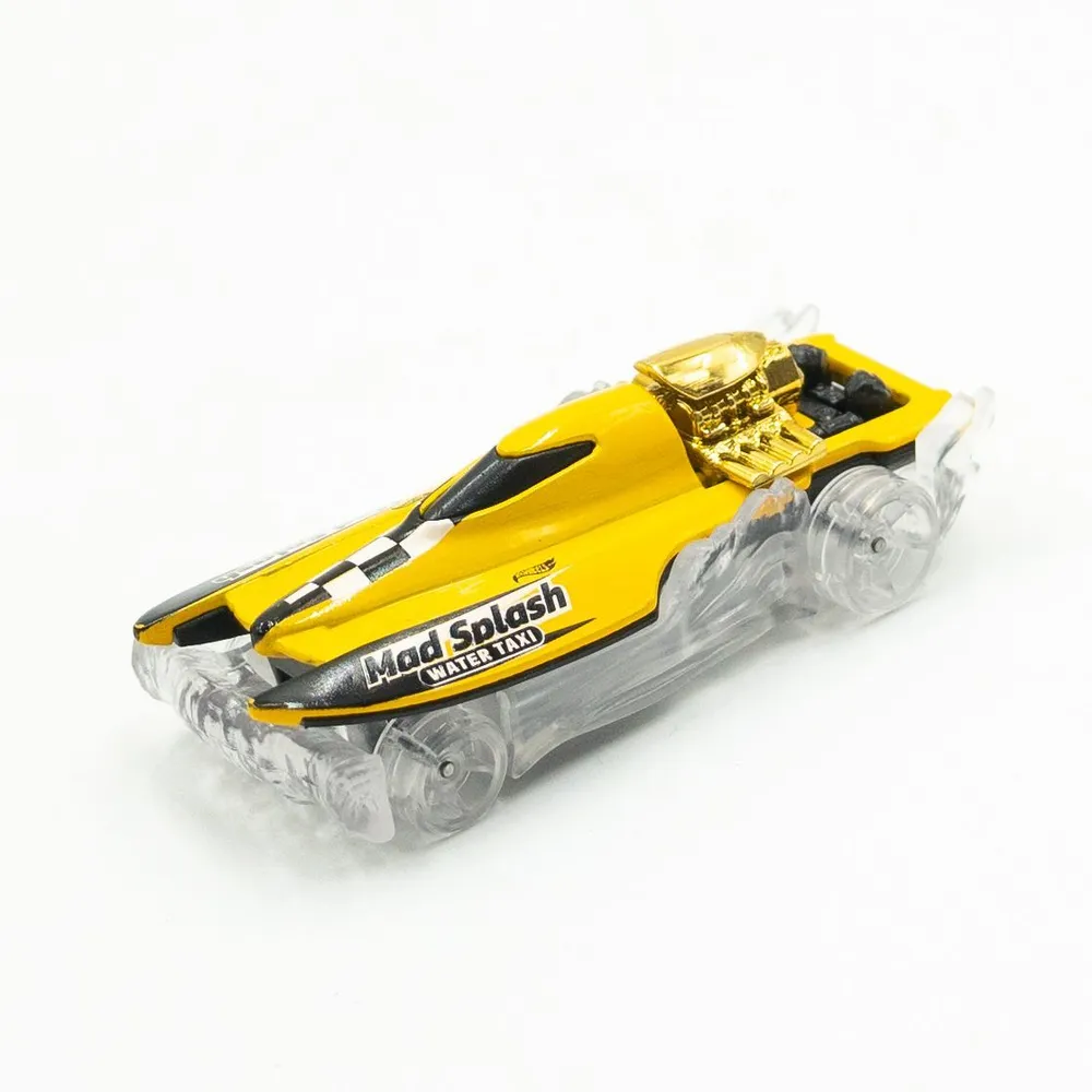 Машинка Hot Wheels Basic HKG94 359₽