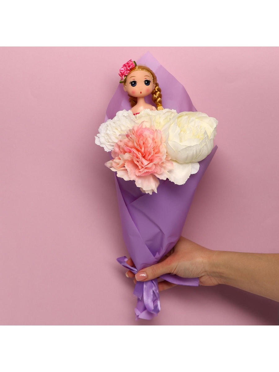 фото Букет с игрушкой «кукла роза» milo