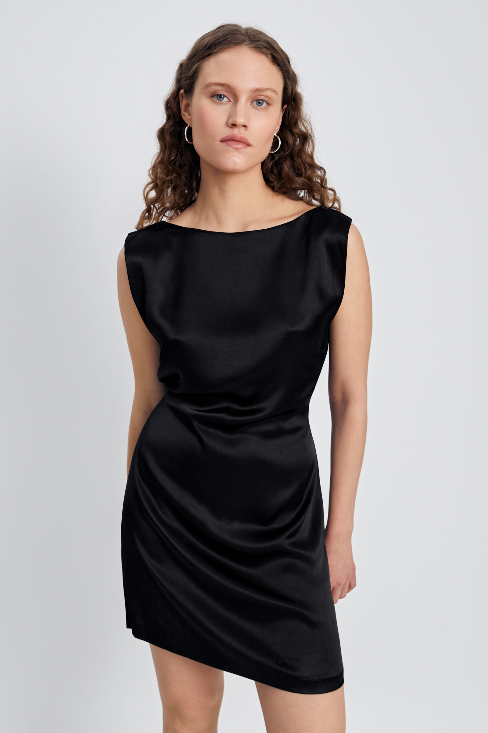 Платье женское Finn Flare FSE51014 черное S