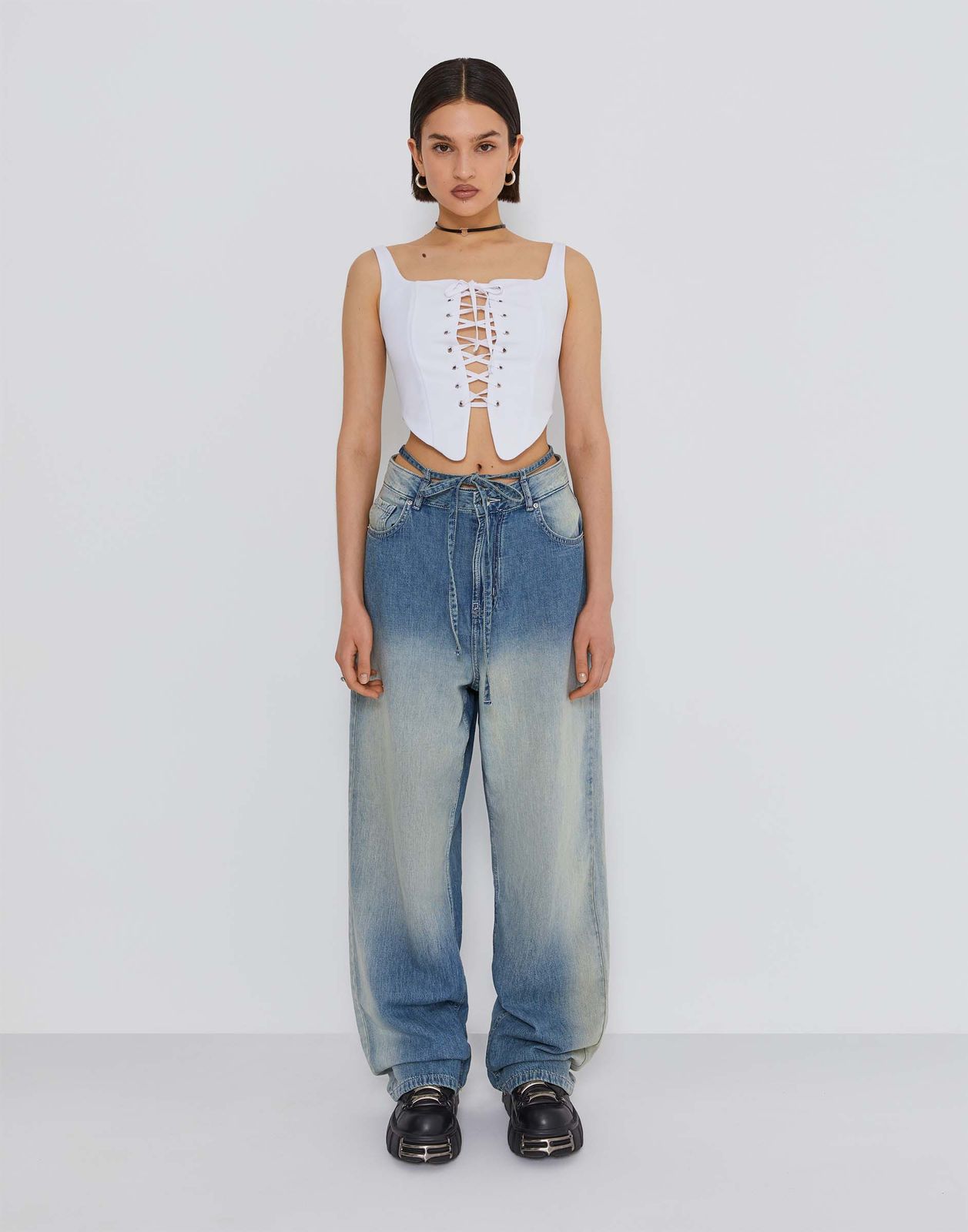 

Джинсы для девочки Gloria Jeans GJN031105 синий /медиум/ 38/158, GJN031105