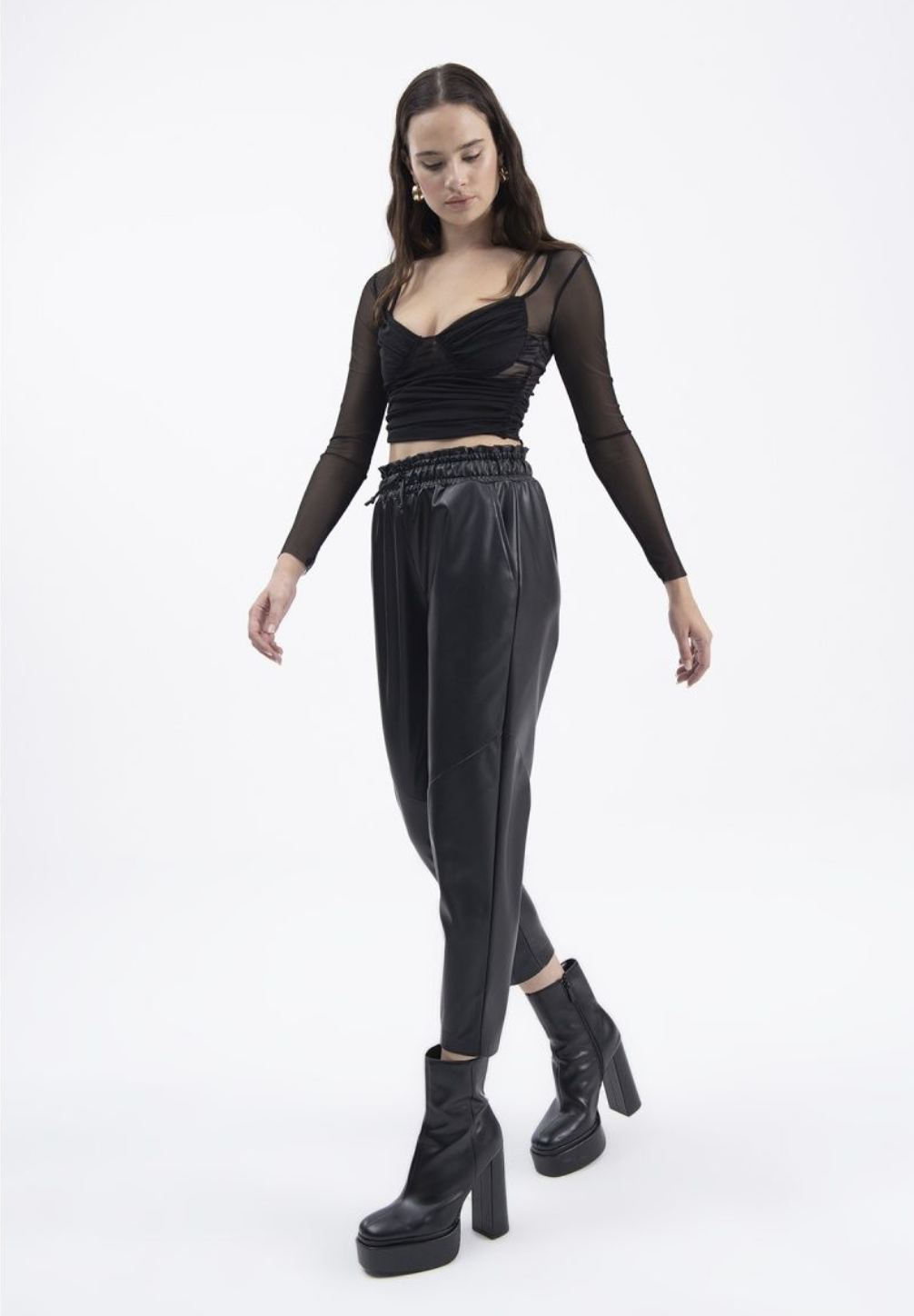 

Брюки женские THE KUBRA 18611 черные XS, Черный, 18611