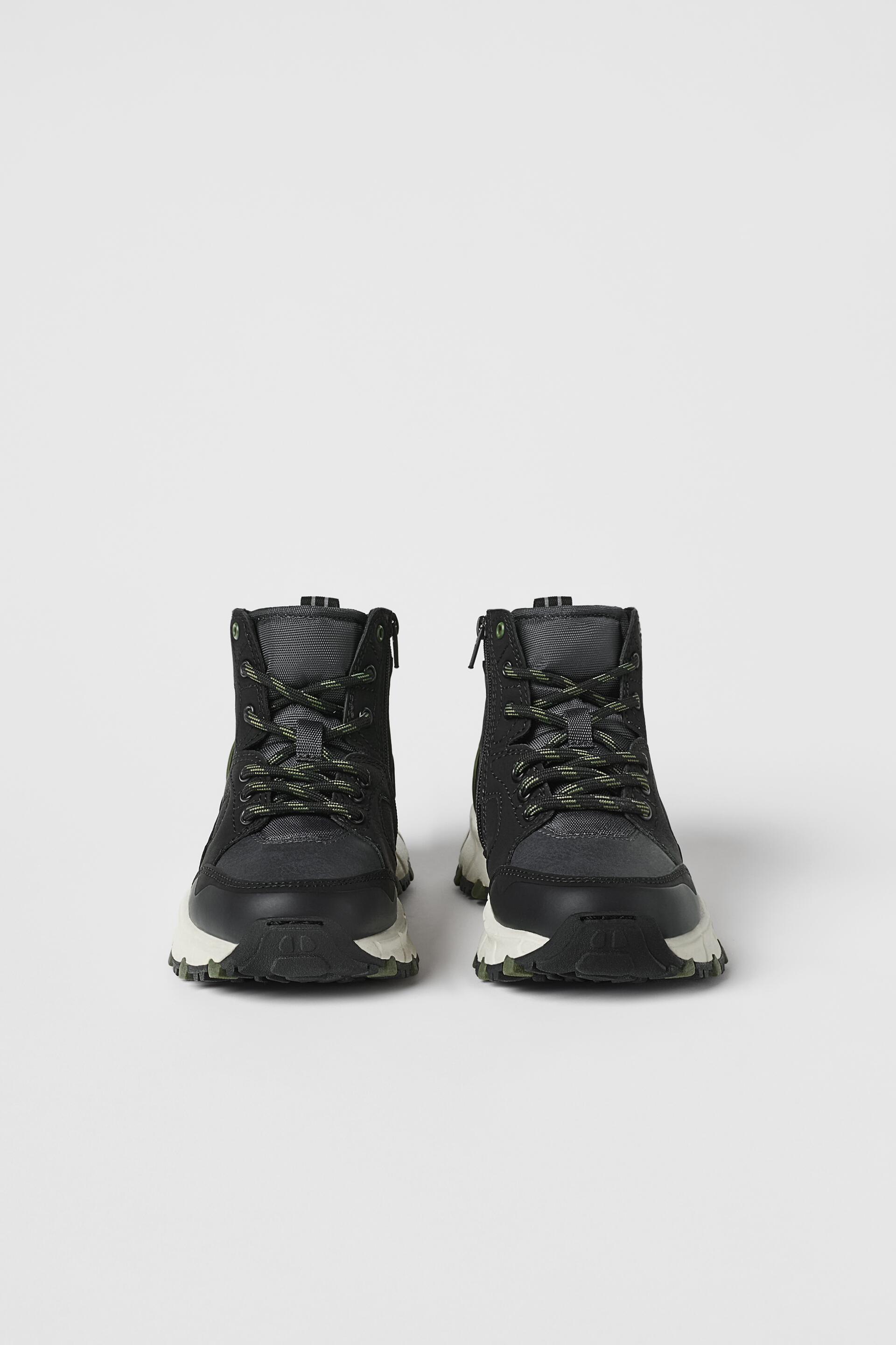 

Кроссовки ZARA 1421103104032, черный, 32 (доставка из-за рубежа), 14211031040