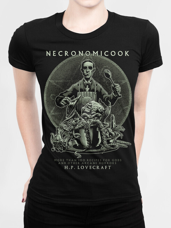 

Футболка женская Dream Shirts Говард Лавкрафт Женская 10010191 черная L, Говард Лавкрафт Женская 10010191