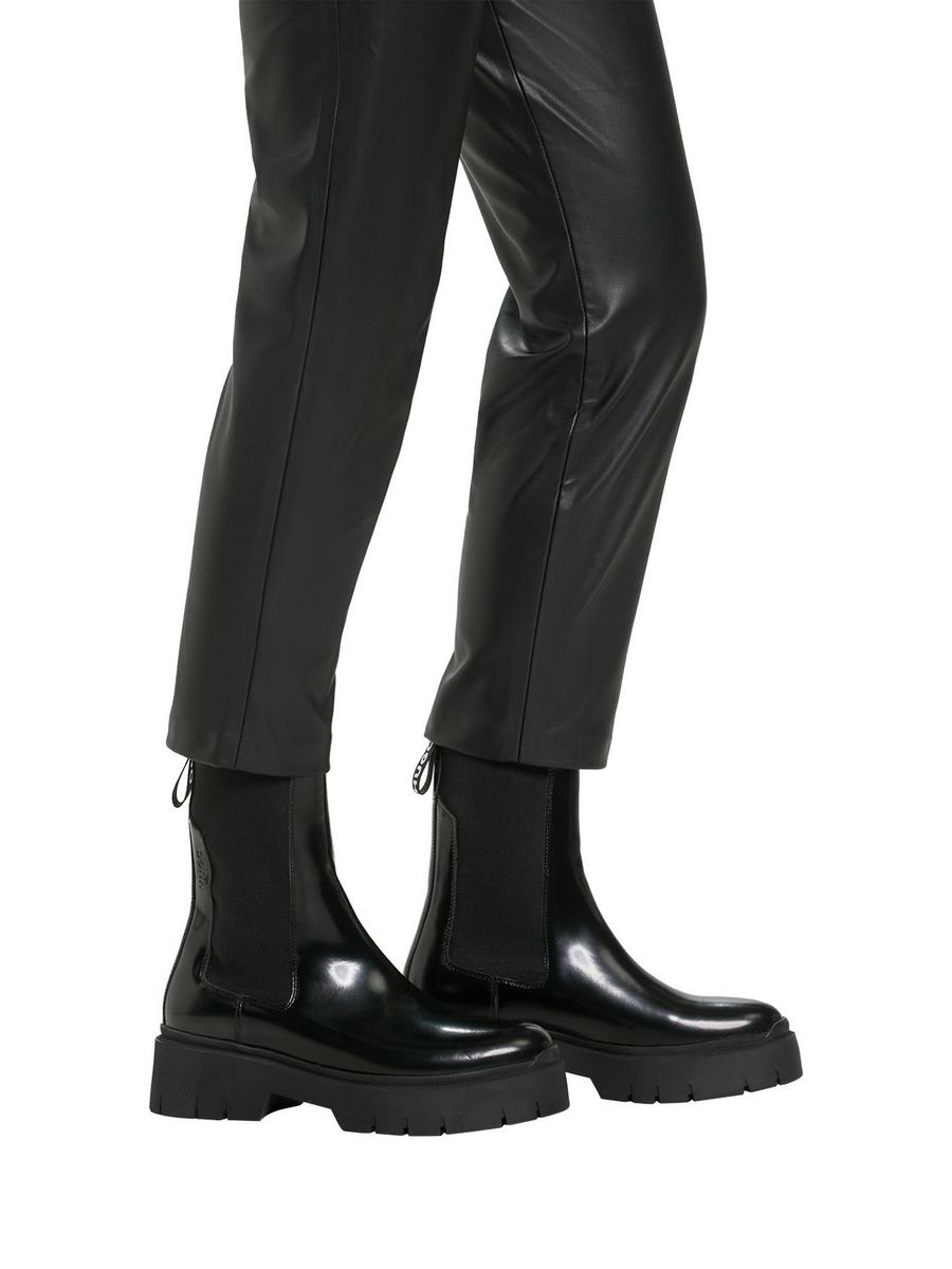 

Полусапоги женские HUGO BOSS 001417358 черные 41 EU, Черный, 001417358