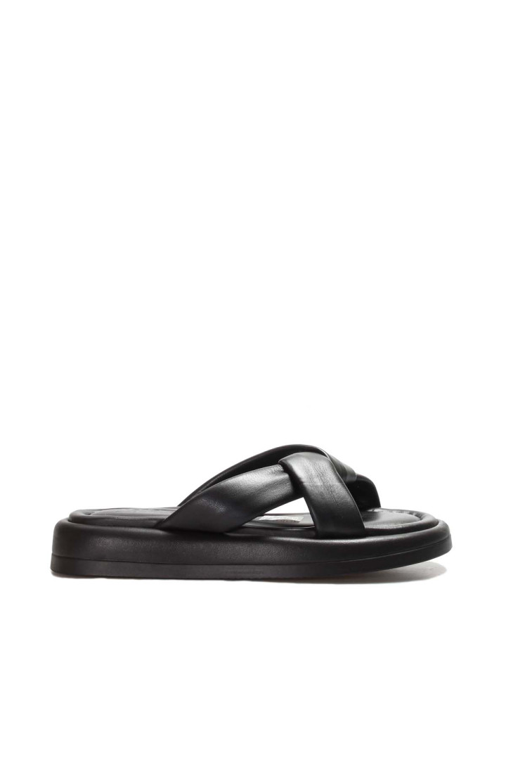 

Шлепанцы женские FAST STEP 623ZA120 черные 37 EU (доставка из-за рубежа), 623ZA120