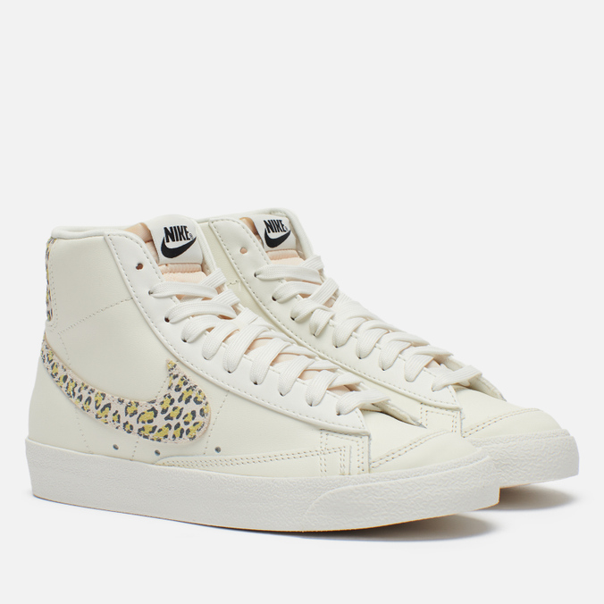 фото Кроссовки женские nike blazer mid 77 se leopard бежевые 38 eu