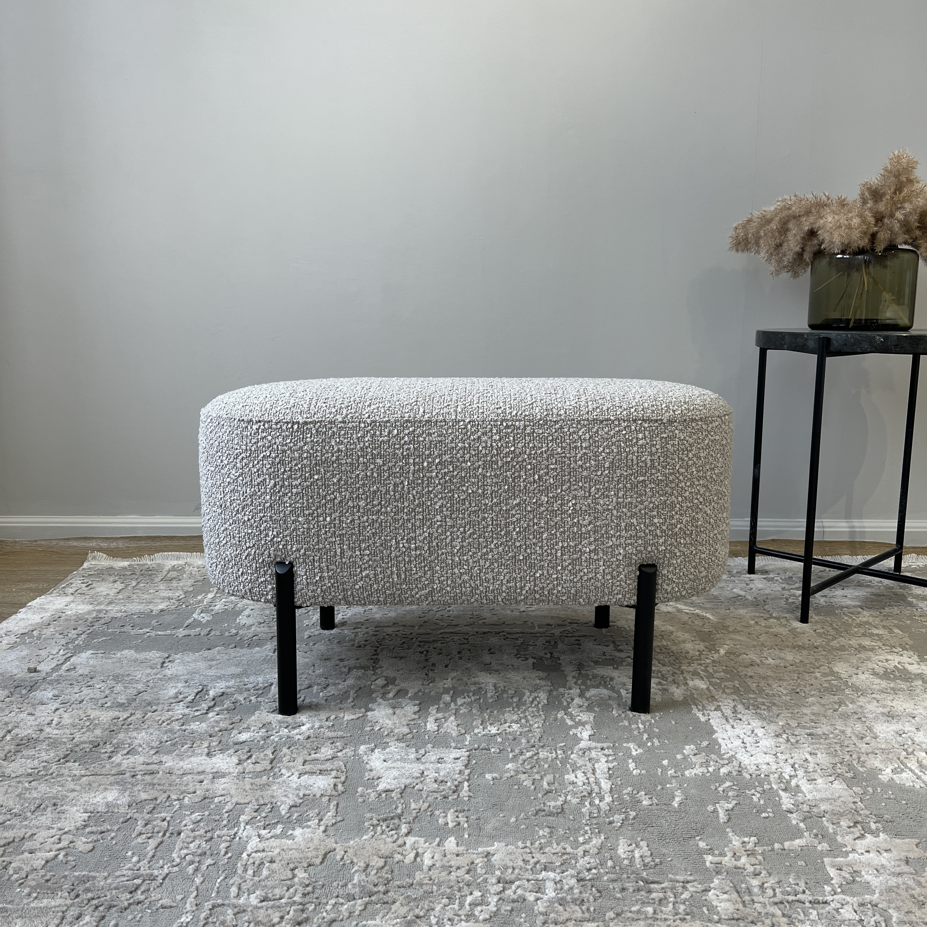 Банкетка Mebel Made Buckle White на черных ножках 78x38x42