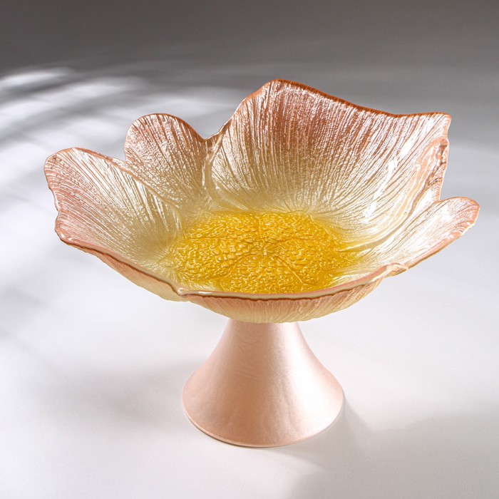 

Блюдо сервировочное на ножке «Розовый Лотос», d=27 см, Посуда из стекла "Розовый Лотос"