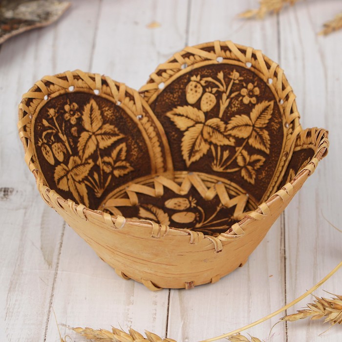 

Конфетница «Природа», 4-лепестковая, микс, 15×15×8 см, береста