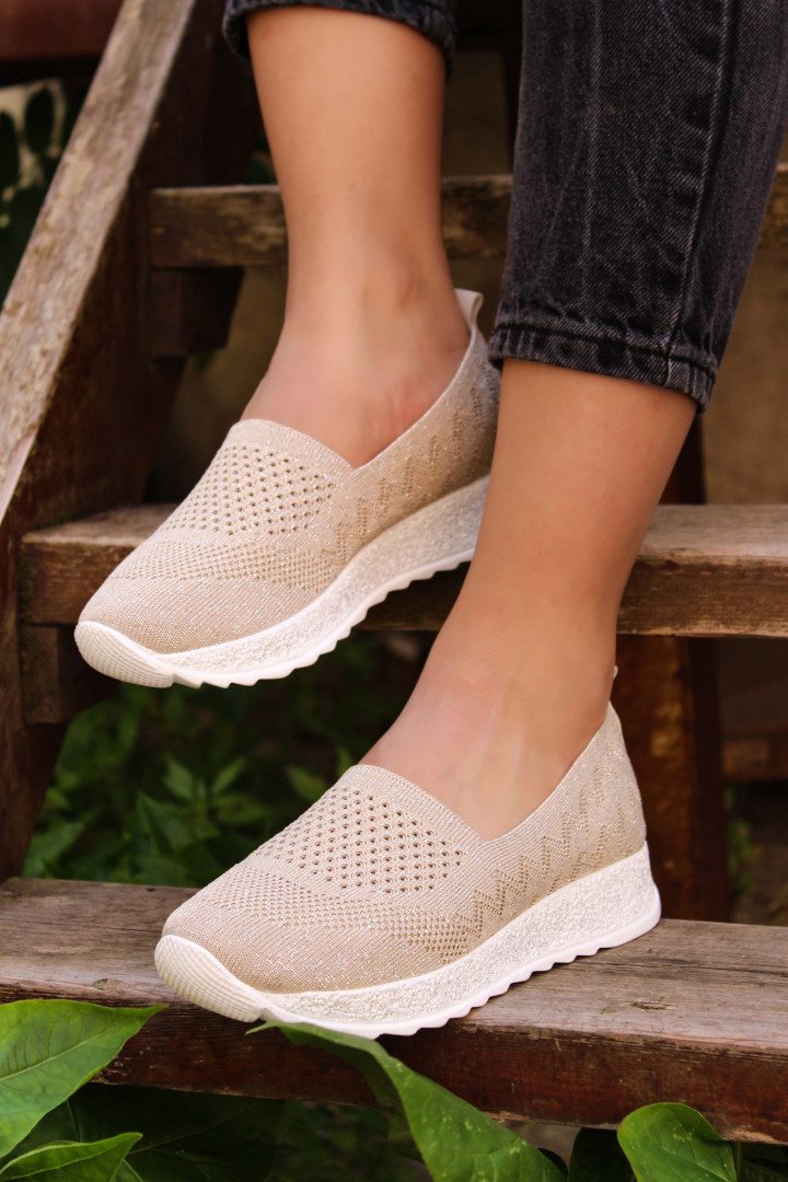 

Слипоны женские FAST STEP 629ZA501-1001 бежевые 39 EU (доставка из-за рубежа), 629ZA501-1001