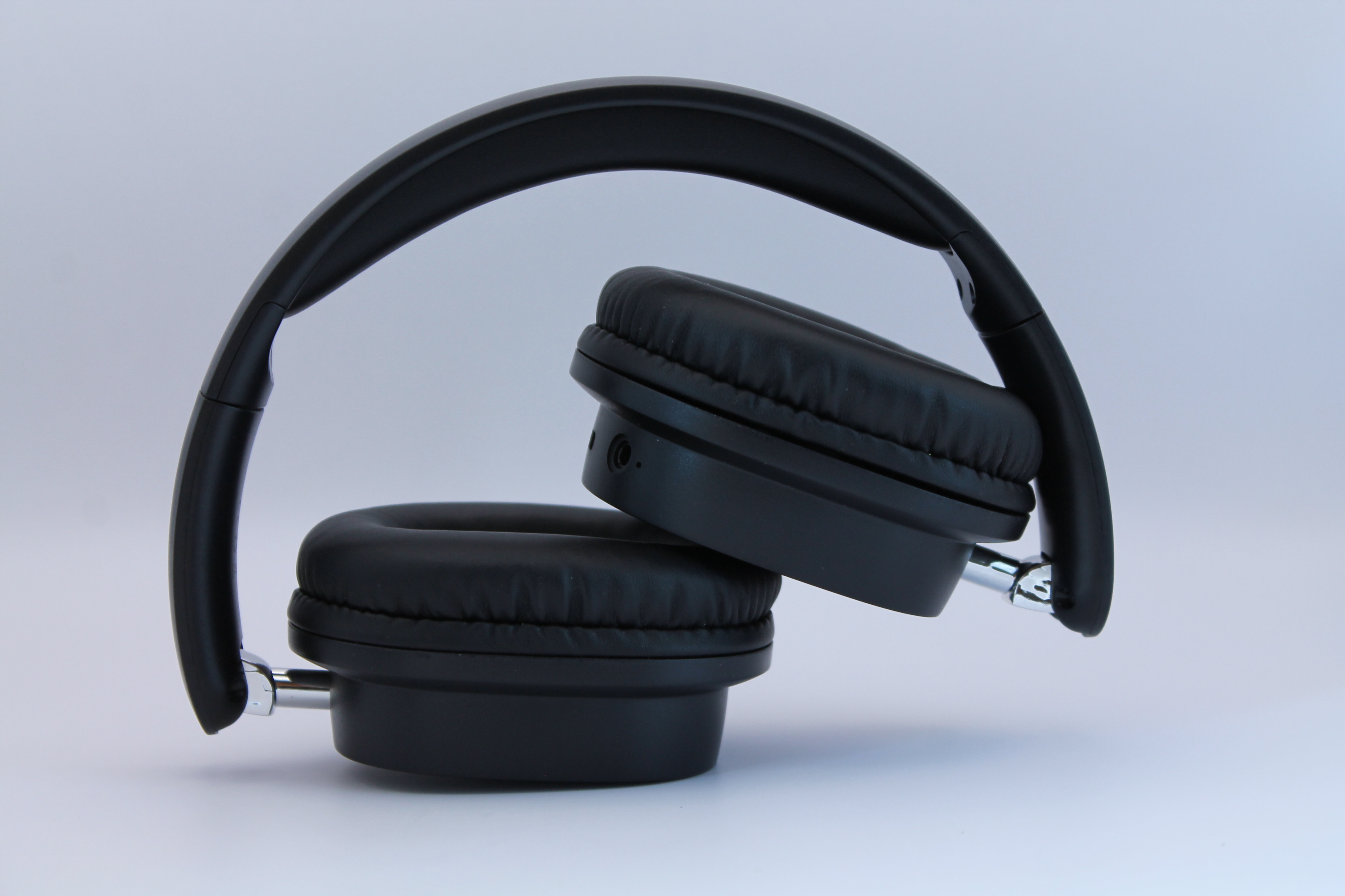 

Беспроводные наушники NoBrand SY-T2 Black, SY-T2