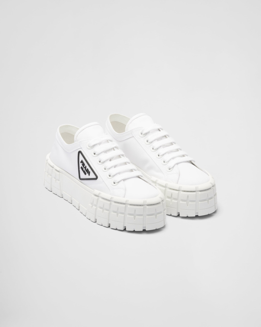 

Кеды мужские PRADA 1E260M_3LFX_F0591_F_050 белые 41 EU (доставка из-за рубежа), 1E260M_3LFX_F0591_F_050