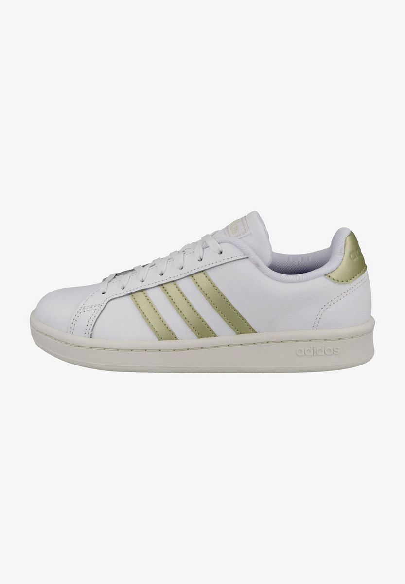

Кеды женские Adidas Performance AD541A26N белые 38 2/3 EU, Белый, AD541A26N