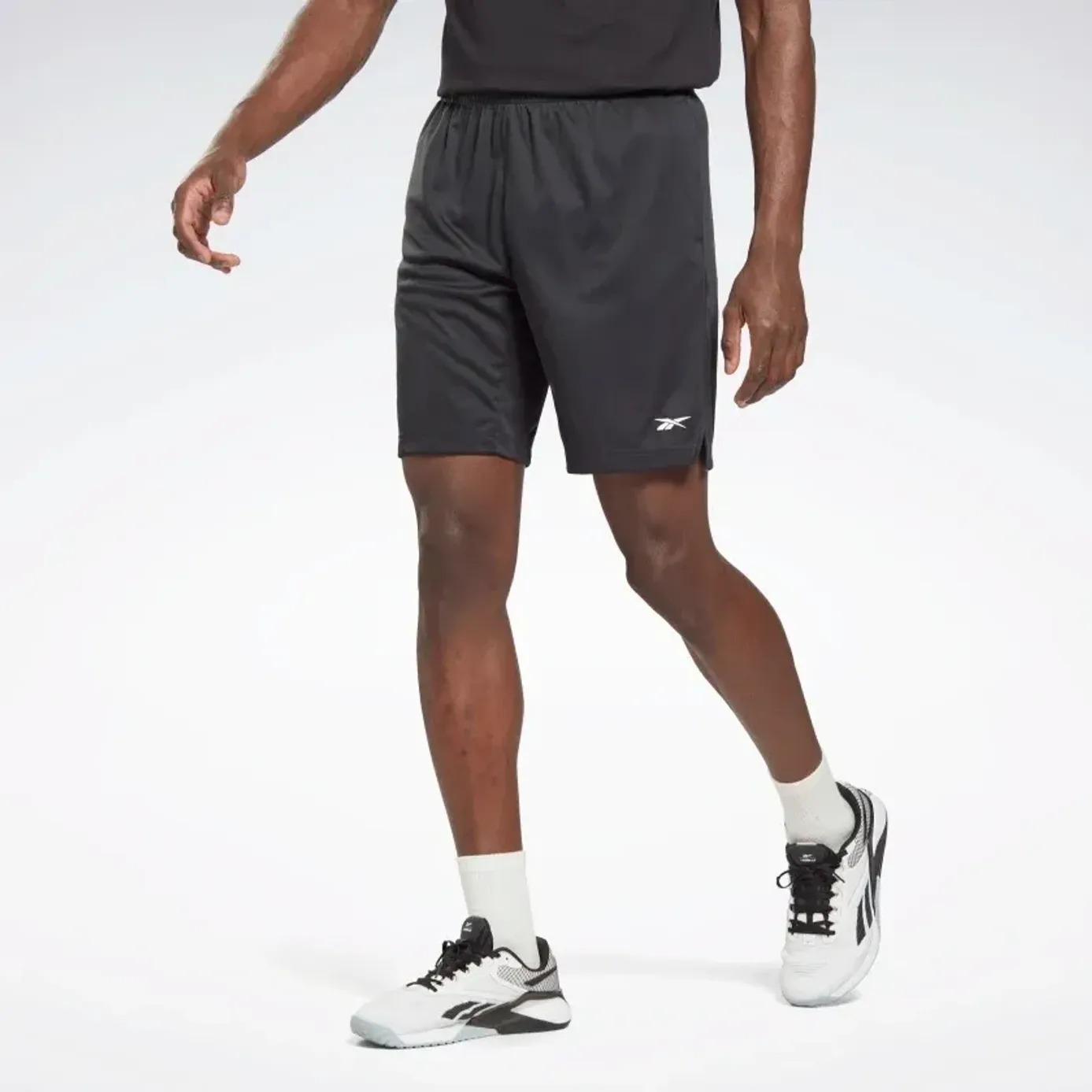 

Спортивные шорты мужские Reebok 100068194 черные L, Черный, 100068194