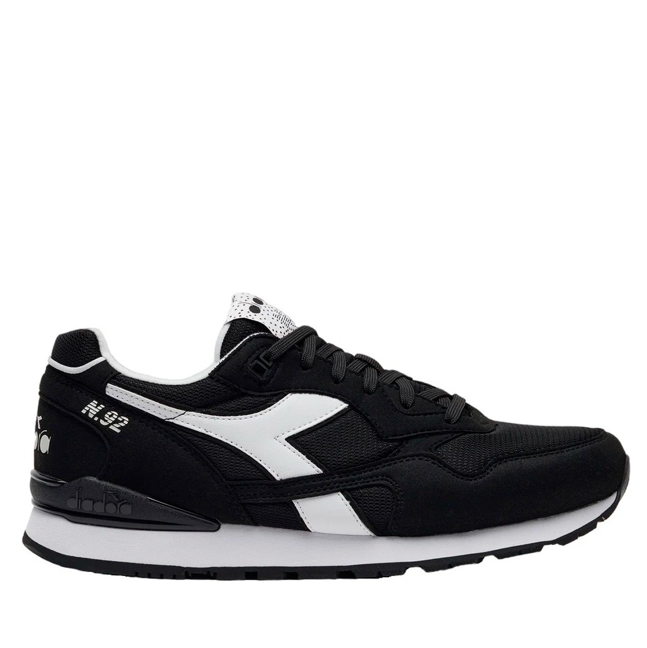 

Кроссовки мужские Diadora N.92 черные 43 EU, Черный, N.92