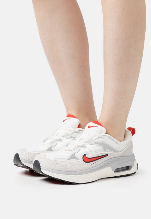 

Кроссовки женские Nike W Air Max Bliss белые 40.5 EU (доставка из-за рубежа), Белый, W Air Max Bliss