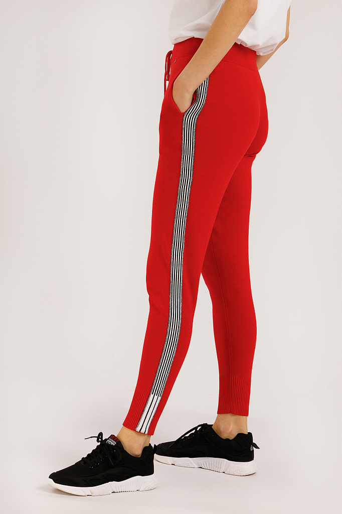 Спортивные брюки женские Finn Flare B20-13101 красные XL