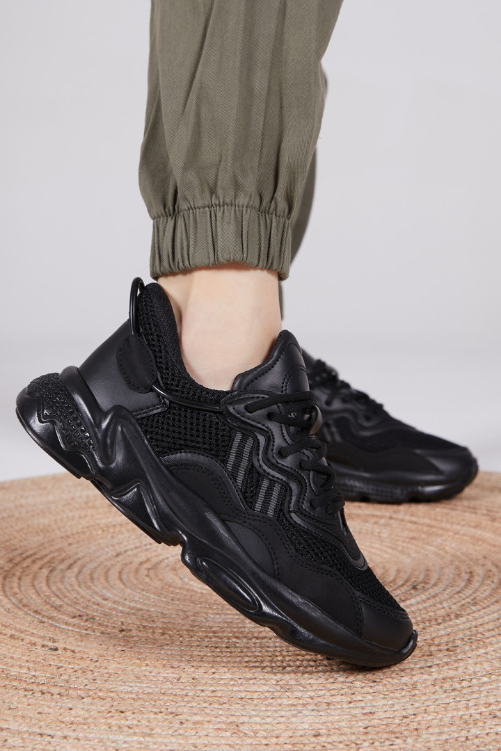 

Кроссовки женские Tonny Black TB248-0_101 черные 42 EU (доставка из-за рубежа), TB248-0_101