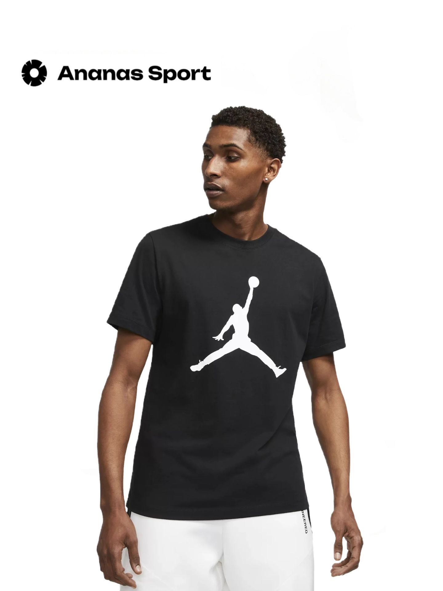 

Футболка унисекс Nike CJ0922-011 черная L, Черный, CJ0922-011