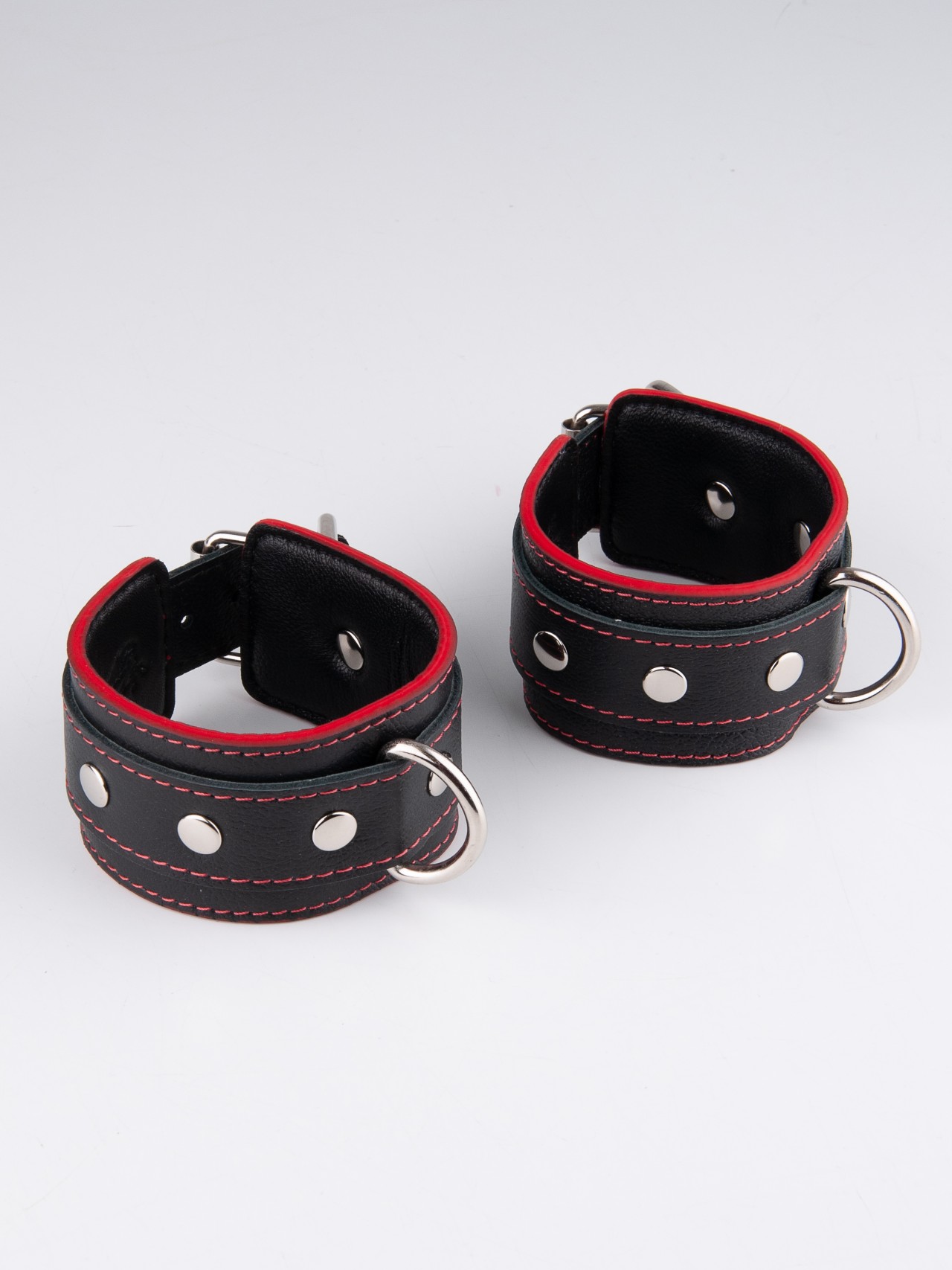 Наручники женские Fire Horse 001-001к черный-красный